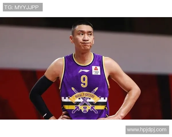 孙悦在篮球场上的精彩瞬间与独特风采尽显其篮球魅力与运动精神